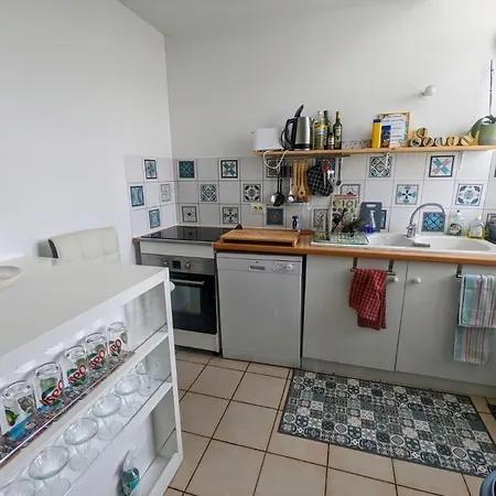 Lägenhet 3 Chambres,120 M2 Au Calme Et En !!! *