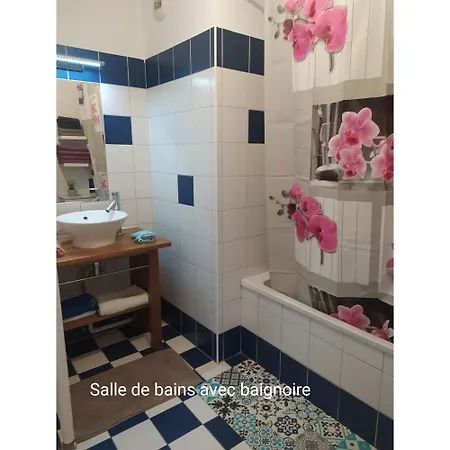 3 Chambres,120 M2 Au Calme Et En !!! Lägenhet *